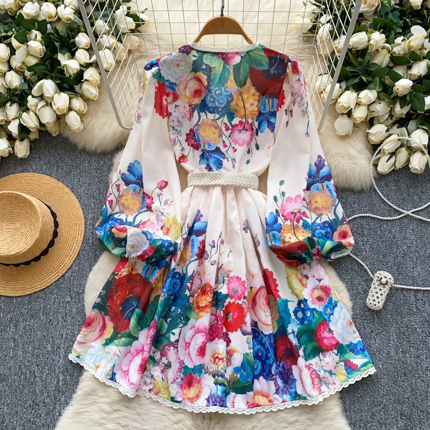 Cute Short Casual Dresses: Spring Floral Mini Dress With V Neck And Lantern  Sleeves Lightweight For Daily Use From Sunshine_girls