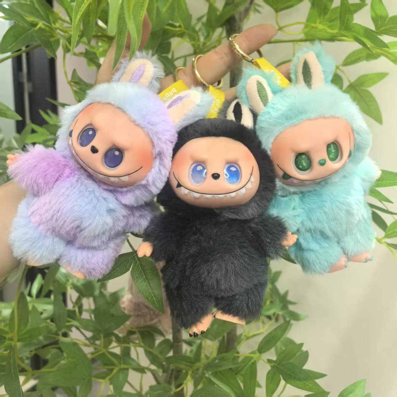 Collectible Plush Toy Hanging Ornaments: Trendy Vinyl Dolls With