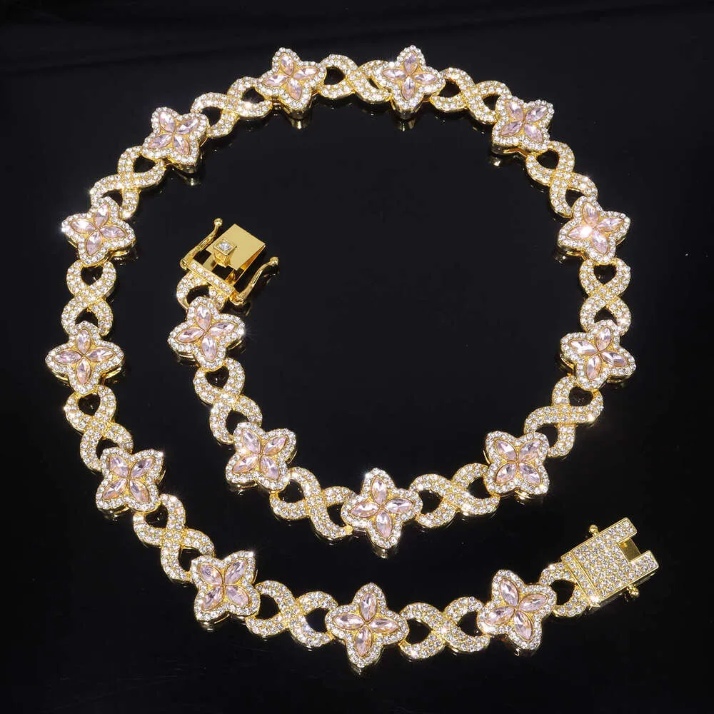 Four-Pointed Star Set Designer Necklace With Colored Diamonds Unique Four-Leaf Clover Design_voghion.com
