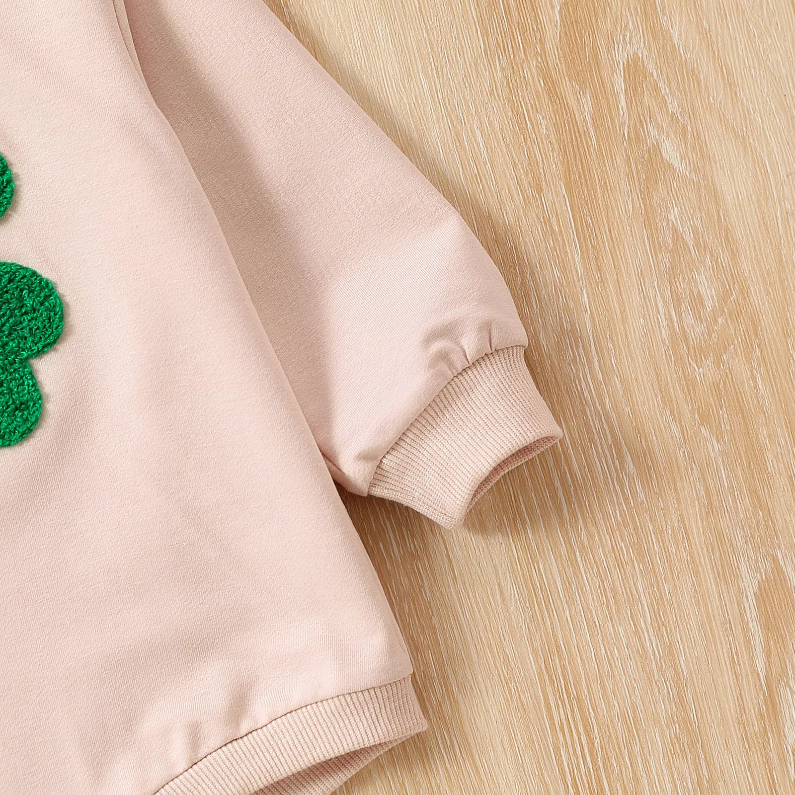 Barboteuse Bébé 1ères Fêtes - Saint Valentin, Saint Patrick - Taille NB-24