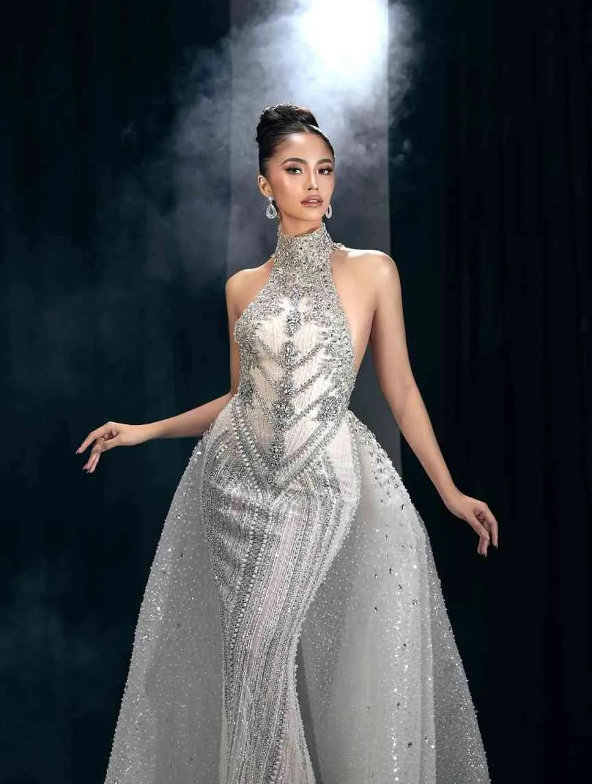 old fashioned high neck dress Elegant Sheath Wedding Vintage... From Manweisi, Rs.30,683.89 color_Eucalyptus