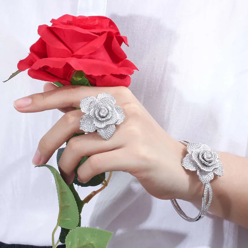 バラ・Queen　Roseブレスレット・ジルコン