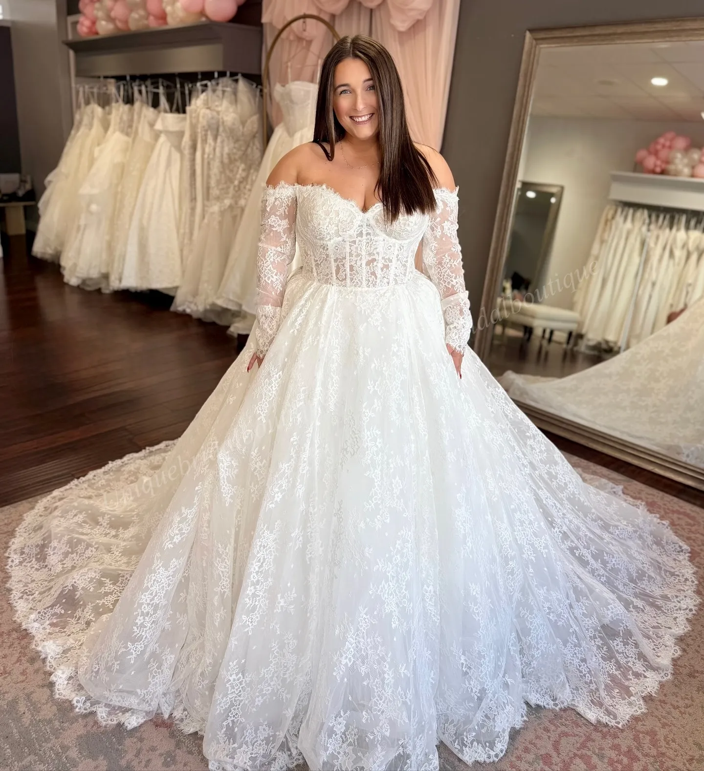 wisteria plus size bridesmaid dresses Mother of the Bride & Groom Dress Plus Size Floor Length Tulle V-Neck Flutter Sleeve Ruched Sequin Leaf Embroidery Wisteria