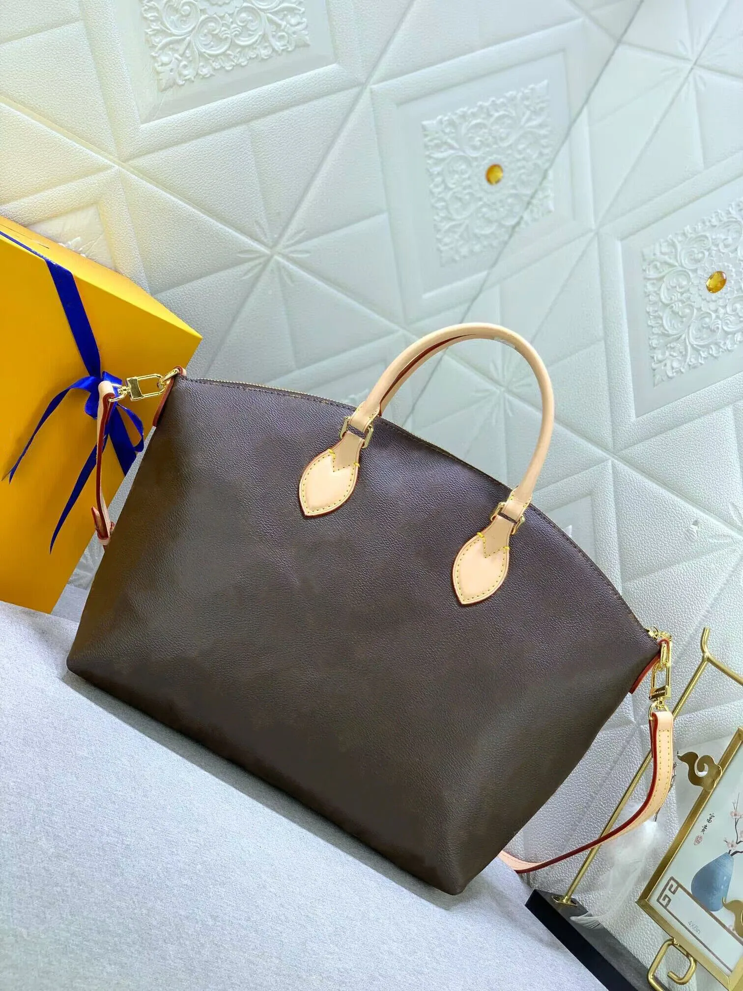 Camera Bags Top 7A Cowhide Genuine Leather Chain Shoulder Bag Zip Top  Closure With Double Hardware Lady Purses Whole Woman Mes3713626 From Fi8x,  $66.92 | DHgate.Com